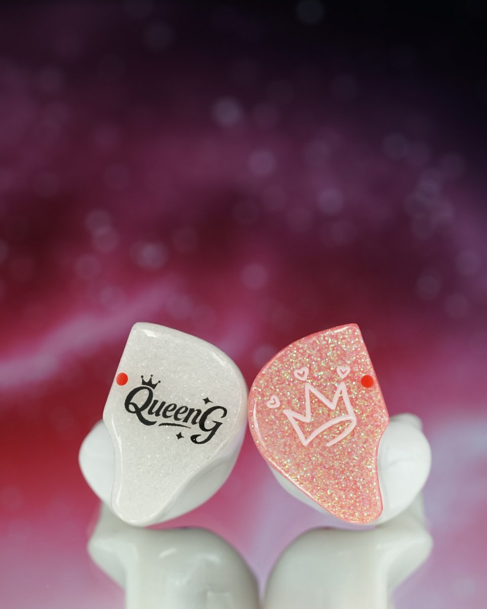 arcciem's tweet photo. คิ้วท์แบบควีนๆ 𝐂𝐈𝐄𝐌 ของคุณจียอนสีขาววิ้งค์ด้วยกลิตเตอร์สีเงินอีกข้างสีชมพูเพิ่มความฟรุ้งฟริ้งด้วยกลิตเตอร์สีทองลายมงประจำตำแหน่งความน่ารัก

SARGAS 6 Balanced Armature Drivers ถ่ายทอดทุกย่านเสียงได้สมดุลให้เสียงที่ยอดเยี่ยมเต็มไปด้วยรายละเอียดที่ไม่เหมือนใคร
#จียอน
#arccustom https://t.co/wHj1S3hAP3
