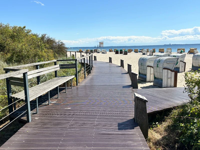 Reisebuch's tweet photo. Erzwungene Kombi von Parkticket und Kurabgabe in Pelzerhaken (Ostsee) sorgt für Ärger. Könnte aber richtungsweisend sein! 
https://t.co/MBPtKQ8kGi https://t.co/uOd2cLXlJ9