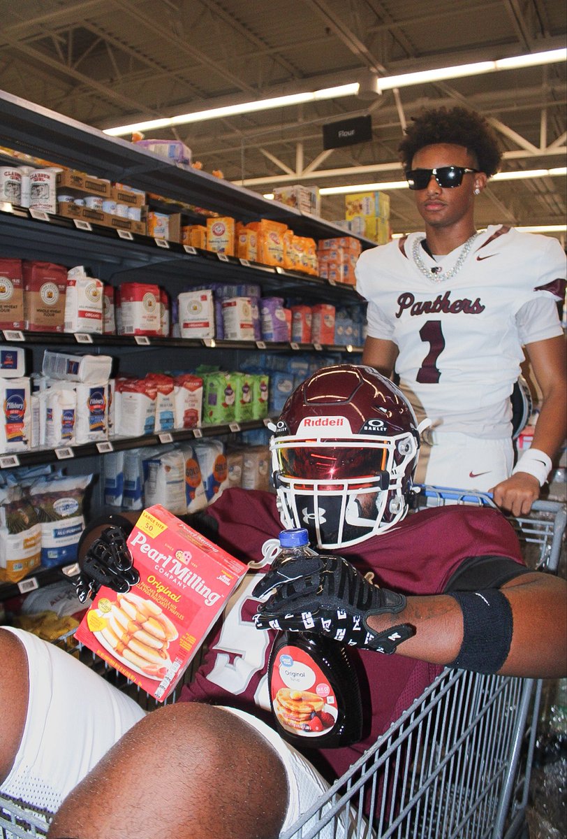 CoachXMaxwell's tweet image. ITS GAME WEEK!! 

#STP #FINISH

@LaneMartin78 @__MarcusFlowers @Jordan_Mosley23 @cfanninwhite11 @_Nick_Rodriguez @GiovanniAyala_