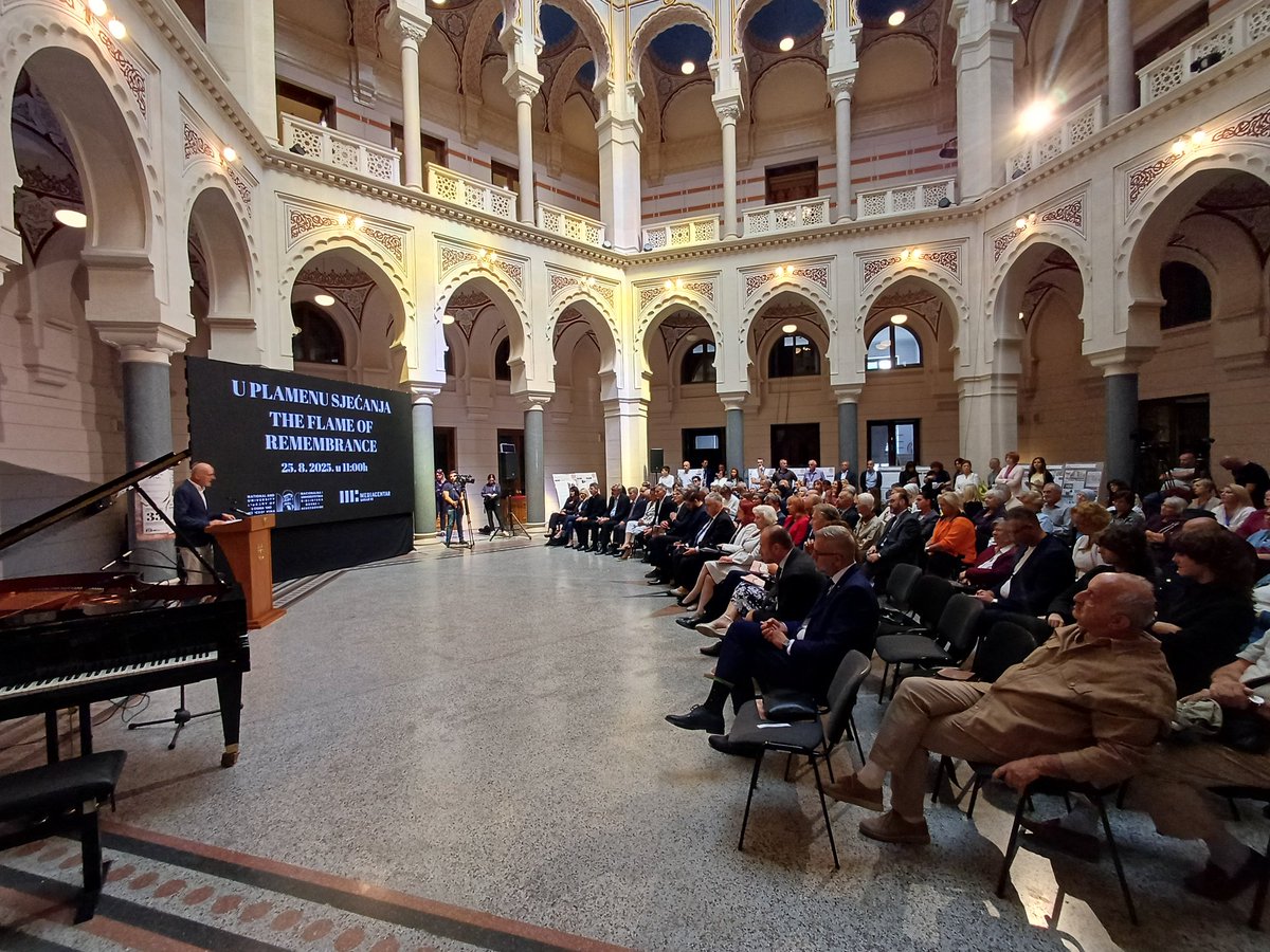 #Sarajevo: <a href="/BoroKontic/">Boro Kontic</a> predstavlja izložbu "U plamenu sjećanja", nastalu u saradnji Nacionalne i univerzitetske biblioteke Bosne i Hercegovine i digitalnog arhiva <a href="/InfobiroArhiv/">Infobiro Arhiv</a> Mediacentra Sarajevo.