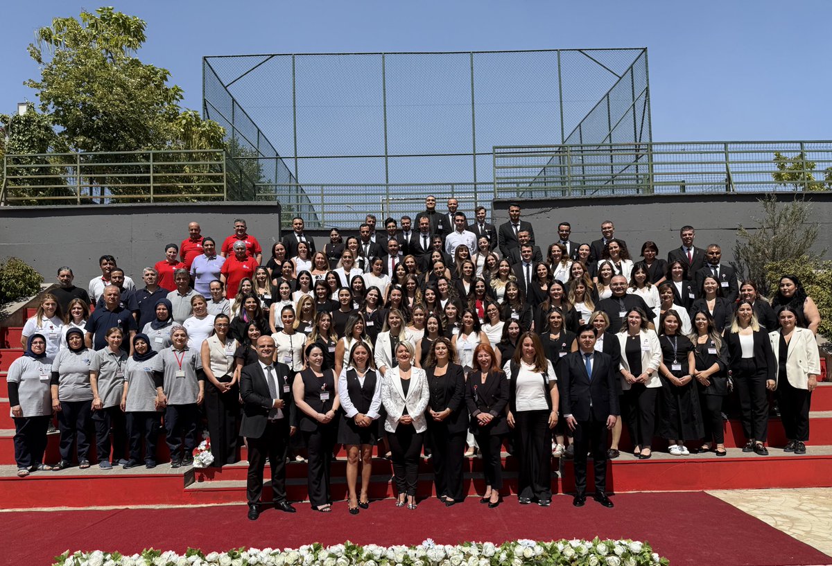 2025-2026 eğitim öğretim yılına güçlü kadromuz ile hazırız.💫
#güçlüekip
#bahçeşehirkoleji ❤️💙