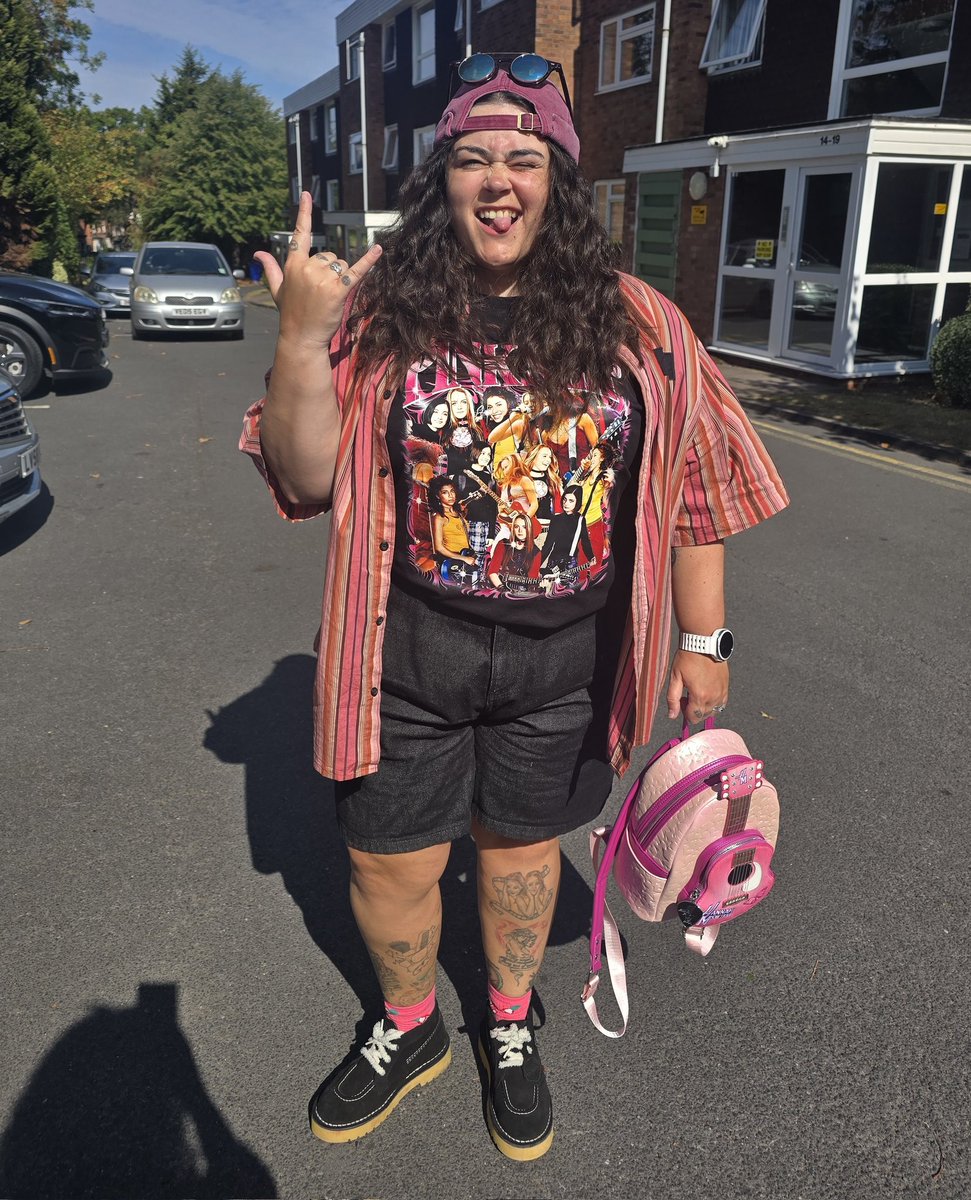 KatieAnnDuffy's tweet image. I just thought we could play in the key of ROCK 🤘

#freakyfriday #pinkslip #FreakierFriday #lindsaylohan