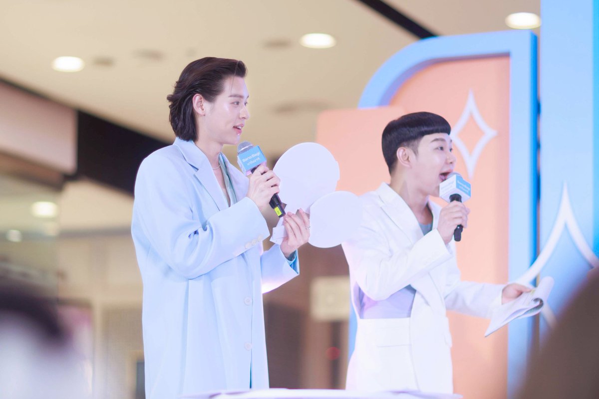 BanobagiTH's tweet photo. พาชมความสดใสในงาน “Built Bright Skin With B” (EP.2)
แฟน ๆ🐧มารอให้กำลังใจคุณพรีเซนเตอร์กันอย่างหนาแน่นสุด ๆ 🧡🫶
บรรยากาศน่ารักอบอุ่นมาก ขอเก็บโมเมนต์นี้ไว้ในใจนาน ๆ เลยน้า~
#BANOBAGI #BanobagiThailand #BANOBAGIxBillkin
#Billkin #BuiltBrightSkinWithB #มาสก์ส้มบิวกิ้น https://t.co/ooaknNkf7F