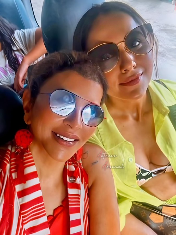 GzMPPdjaUAAop5v?format=jpg&name=900x900