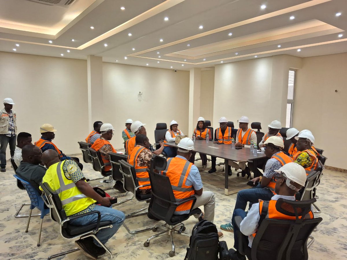 mincommgh's tweet image. Minerals Commission Board Concludes Review of New Kumasi Regional Office Complex.
#MINCOM, #MINCOMKUMASIOFFICECOMPLEX

&amp;lt;READ MORE&amp;gt;
mincom.gov.gh/mincom-news/mi…