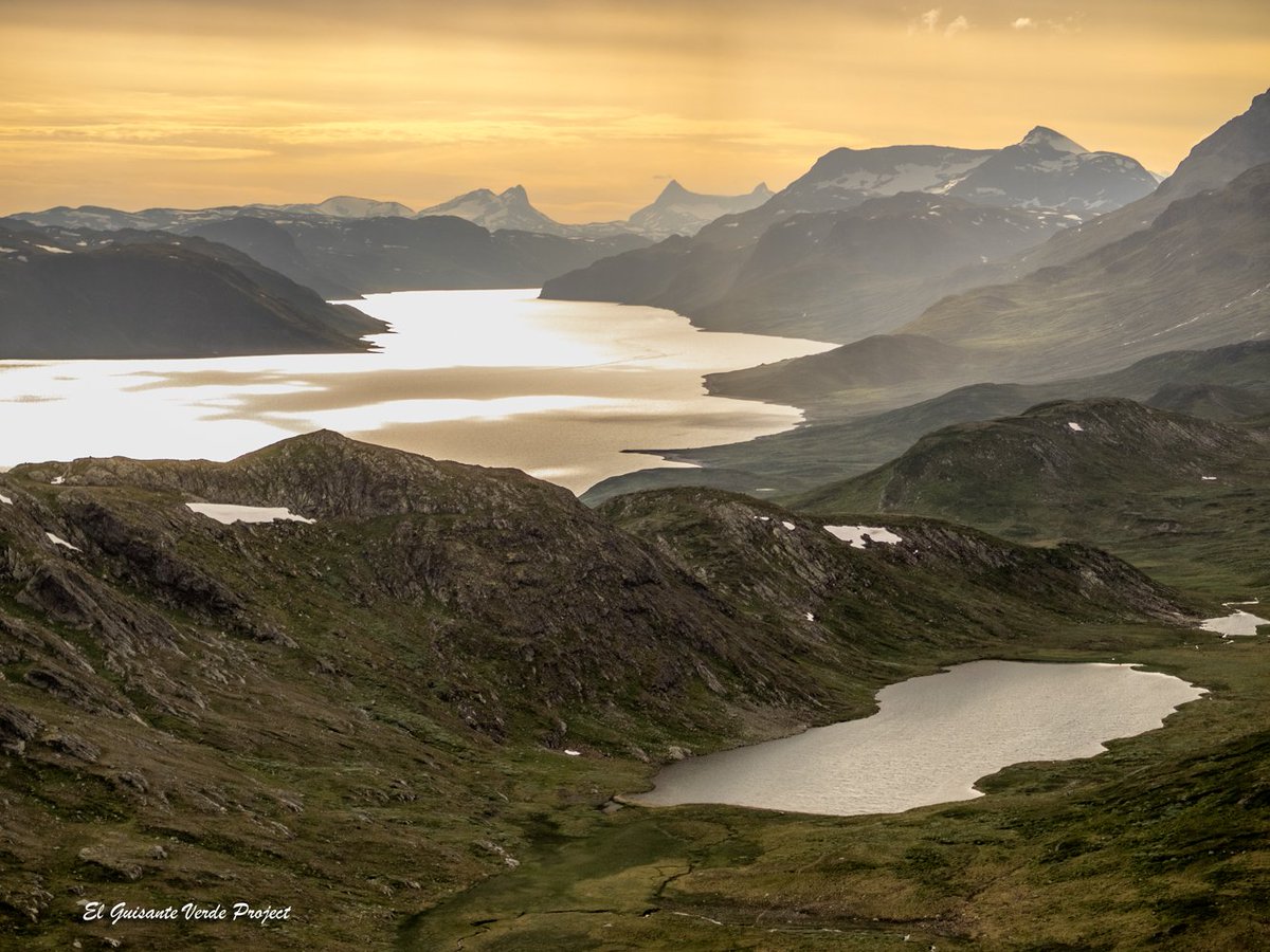 ¡Nuevo! #Noruega Ruta al Synshorn, al sur del Parque Nacional Jotunheimen; una ascensión sencilla que compensa con una vistas fantásticas.
guisanteverdeproject.com/2025/08/norueg…