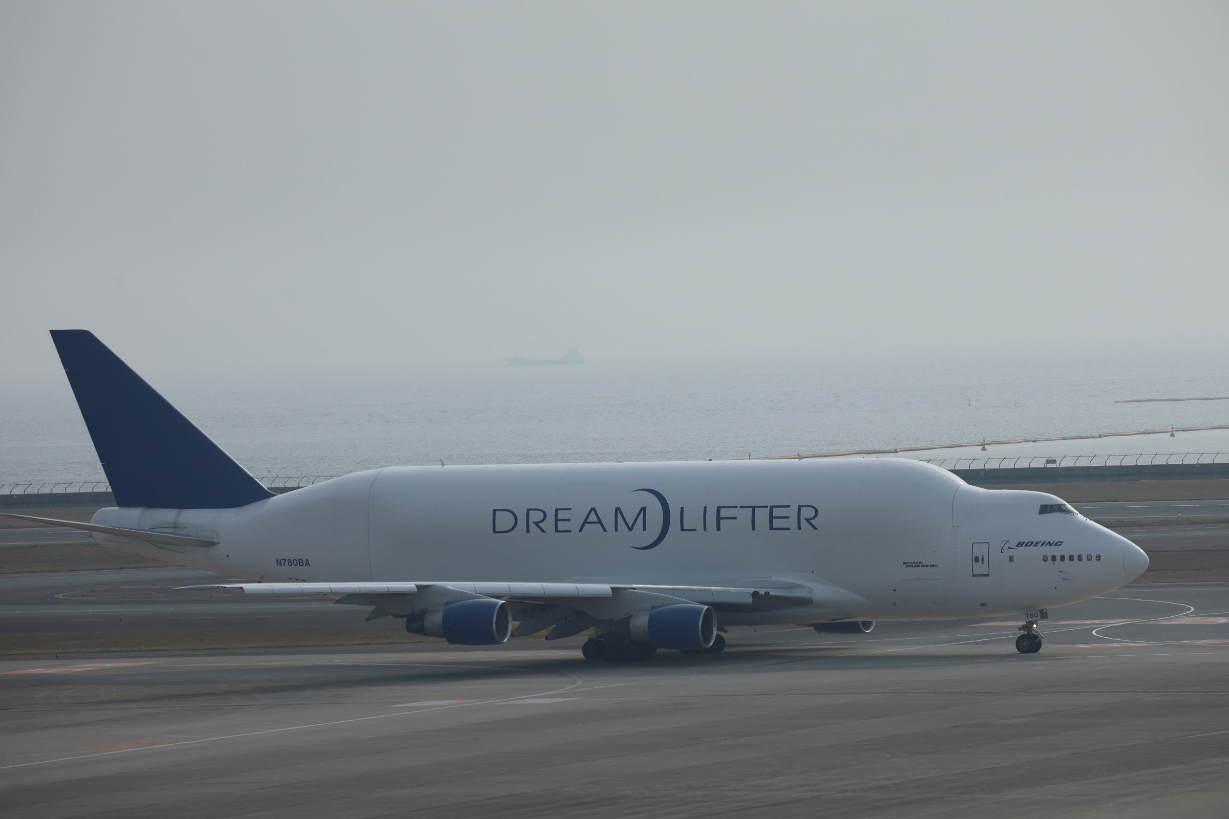 値下げ　レアなドリームリフターがあなたのデスクに着陸 2025年最新】ドリームリフターの人気アイテム - メルカリ