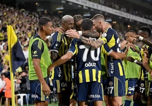 Yakup Börekçioğlu <a href="/Yborekcioglu/">Yakup Borekcioglu</a> yazdı "Hakeme ve VAR'a Takıldık, Benfica'ya Takılmayacağız"
abcspor.com/hakeme-ve-vara…