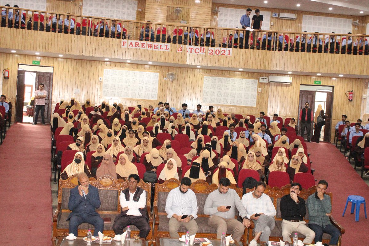JKEDI4U's tweet photo. #JKEDI Boot Camp campaign reaches GCET Jammu, GDC Shopian, GDC Bijbehara, Anantnag; 10 Innovative Ideas shortlisted.
@OfficeOfLGJandK @CM_JnK @OmarAbdullah @OfficeofDYCMJK @DullooAtal @mandeep082 @DoIC_JK @startupindia @diprjk @GreaterKashmir @DailyExcelsior1 @RisingKashmir https://t.co/x7IrKAzBfm