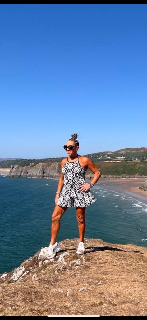 NonEvans's tweet image. Happy Bank Holiday from sunny South Wales #wales #gower #threecliffs