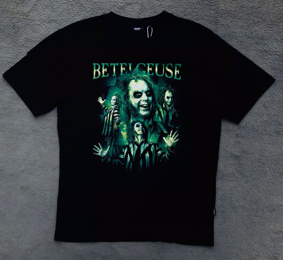 drop 

whatsapp 
+233 59 802 5466
to purchase 

1. L - ¢80 
2. L - ¢80 
3. L - ¢80 
4. L - ¢80