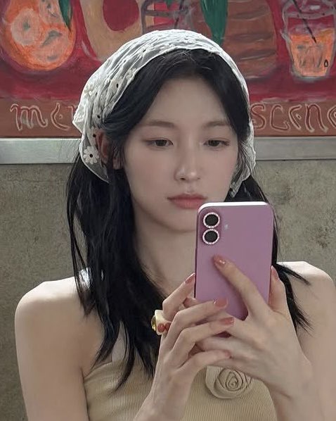 a_r_ing_o's tweet photo. 아린 얼굴 https://t.co/eBTrAqAyZl
