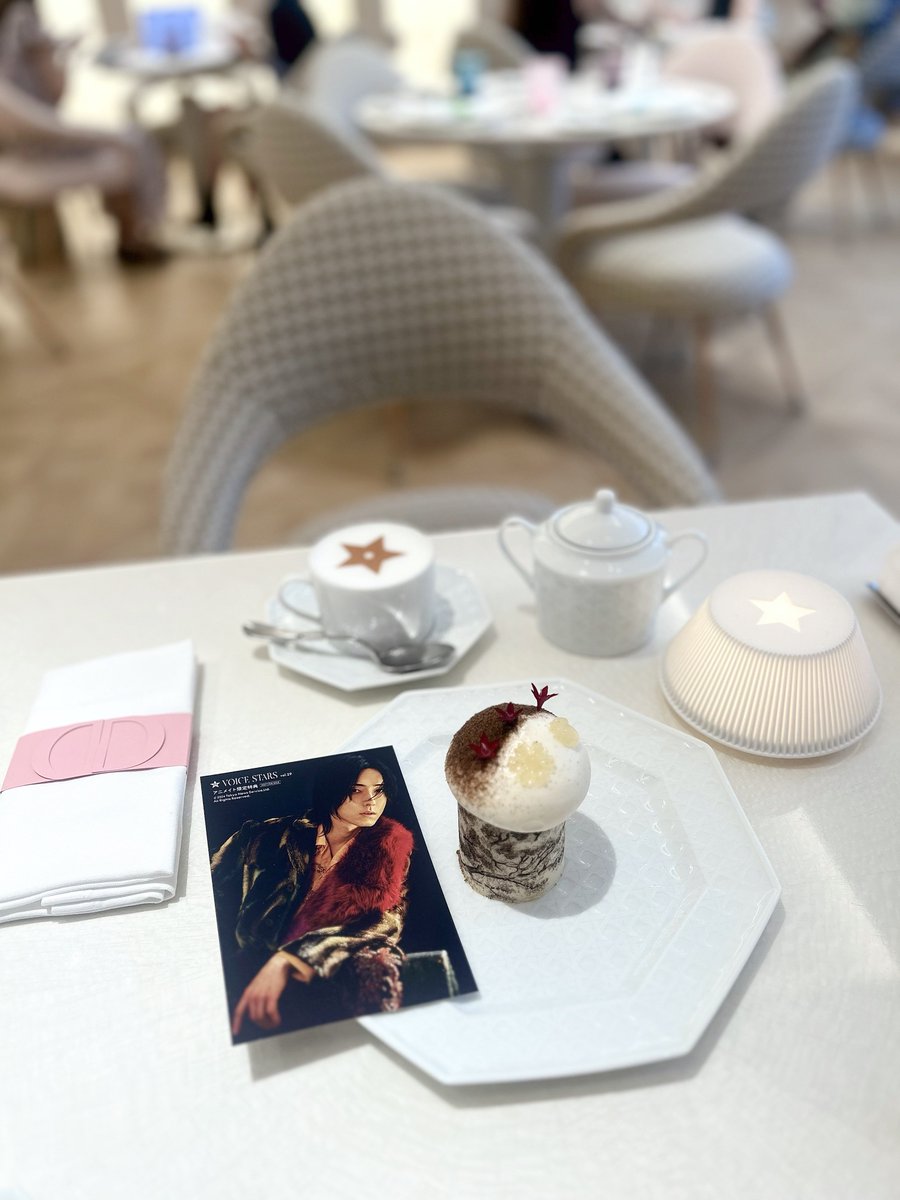 ハッピー⛧*̩̩͙⸝⋆