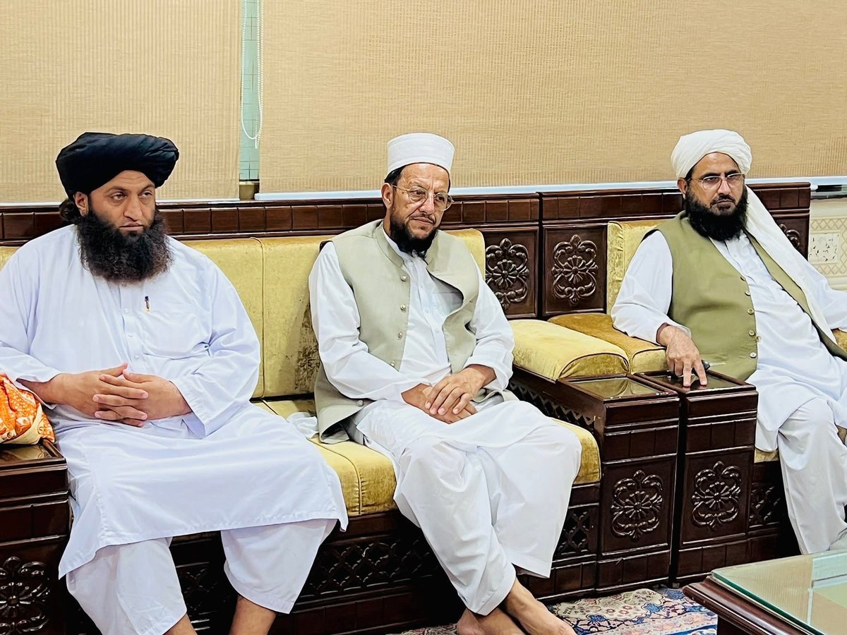Ziahaqani1's tweet photo. ✦ صوبائی امیر سینیٹر مولانا عطاء الرحمٰن مدظلہ کی زیر صدارت
✦ مفتی محمود مرکز پشاور میں
✦ جمعیت علماء اسلام خیبرپختونخوا کی صوبائی مجلس عاملہ کا اہم اجلاس جاری ہے۔
#JUIDigitalMediaKP | #JUIKP https://t.co/tfglicPvII