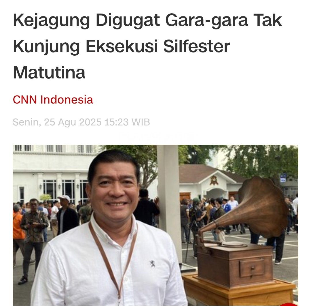 Kasus receh dibikin rumit cuma gara² tersangkanya ketua relawan.
Padahal kejaksaan tinggal melaksanakan keputusan pengadilan, gini kok ditarik ulur, kok seolah² kejaksaan takut.😏