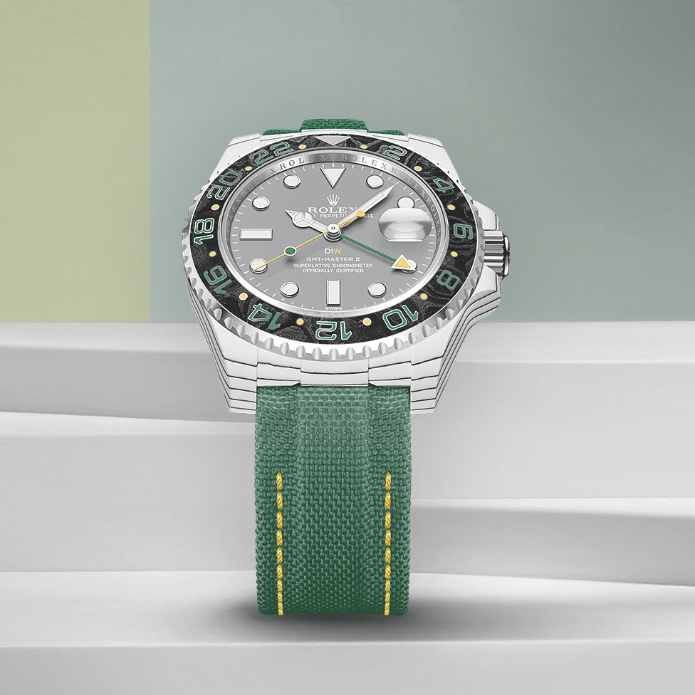 diw_watches's tweet image. GMT VERDANT GREY
White quartz fiber. Matte carbon bezel. Soft green-grey palette.

Precision meets composure — engineered with balance, built with purpose.
Limited to 5 pieces.

designa-individual.com/en/watches/car…

#DesignaIndividual #VerdantGrey #CarbonCrafted #PieceUnique

--------- 
DiW