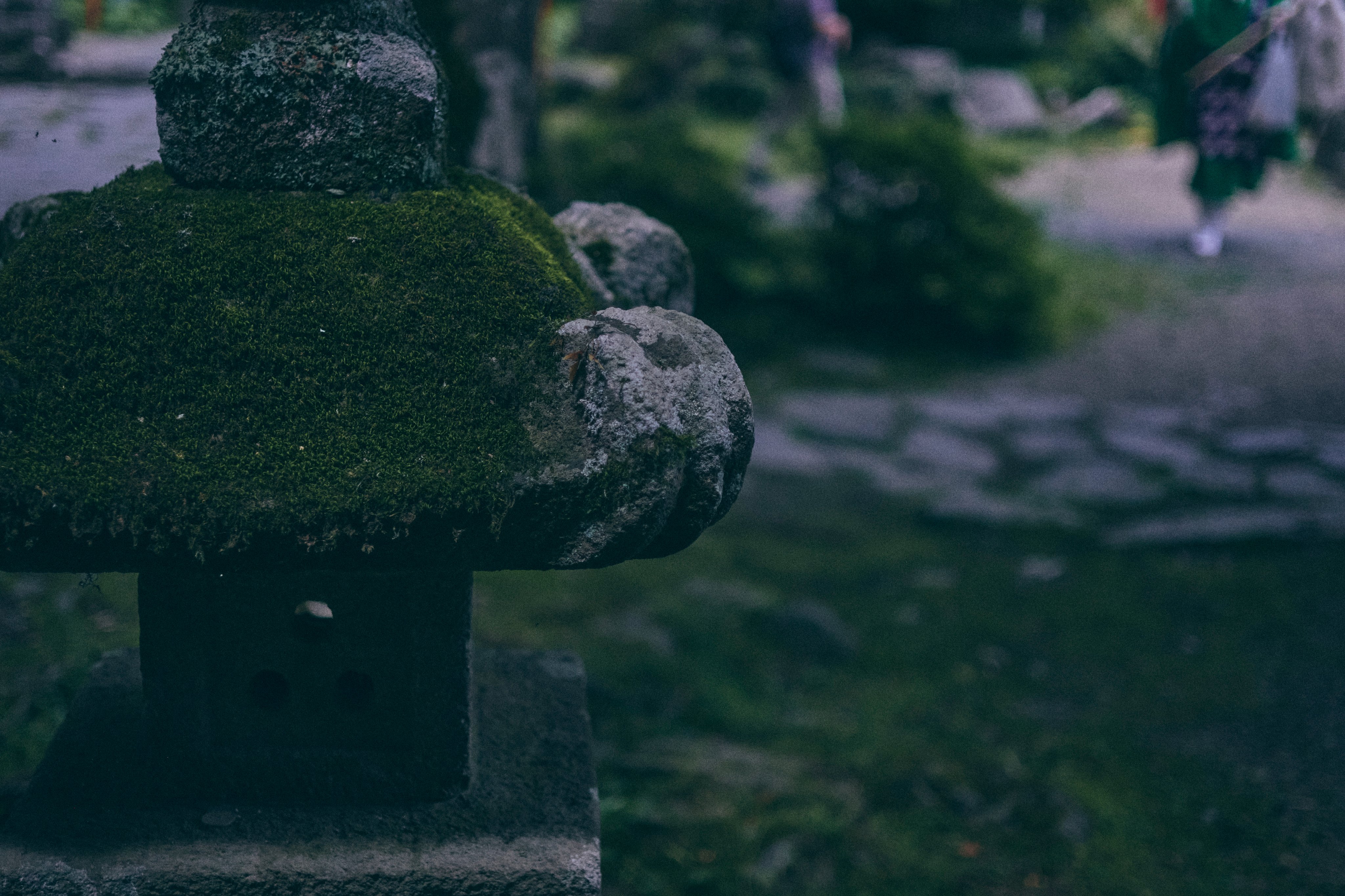 石灯籠 - Search / X