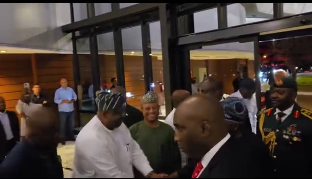 GOVERNOR MUTFWANG JOINS PRESIDENT BOLA AHMED TINUBU ON STATE VISIT TO BRAZIL

Plateau State Governor, Barr. Caleb Manasseh Mutfwang, has joined the delegation of President Bola Ahmed Tinubu on an official state visit to Brazil.

Governor Mutfwang, who was officially invited to