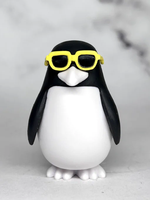 ペンギンのサングラスは取れます。 日焼けあとがかわいい。 今回のお気に入りw #グラニフ #graniph
