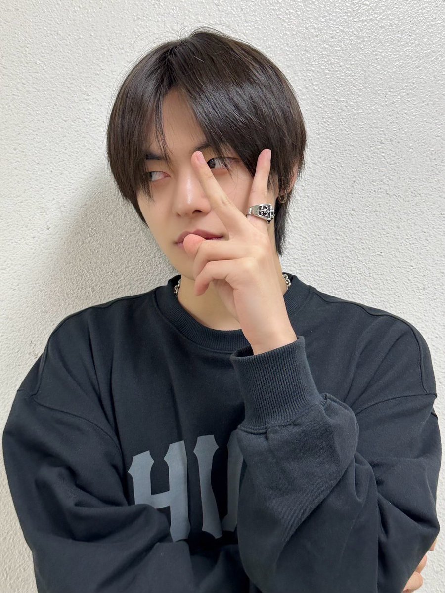 we love you 🐈‍⬛🖤