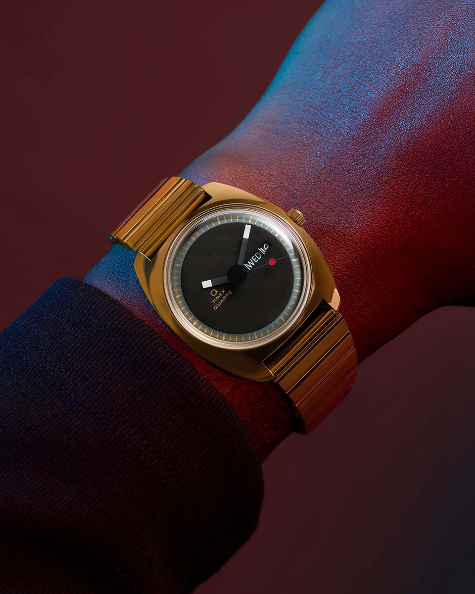 timex's tweet image. Sleek, sharp and slightly surreal—our latest Q Timex 1975 Enigma is now available in gold.

Shop the watch now: timex.com/products/q-tim…

#timex #qtimex #watchfam #watchlovers #newwatch #maketimeyours #reissue #illusion