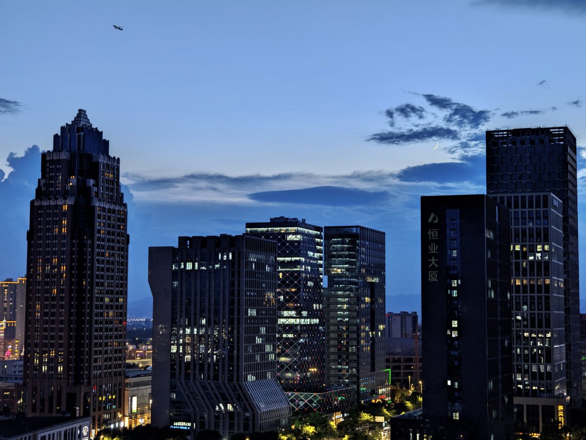 Shaaddoooww's tweet photo. The blue hour https://t.co/E2uoQaxS2k