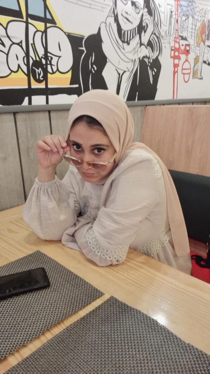 AyaRateb1's tweet photo. Me + my comfort film https://t.co/kGX8uuSHJs