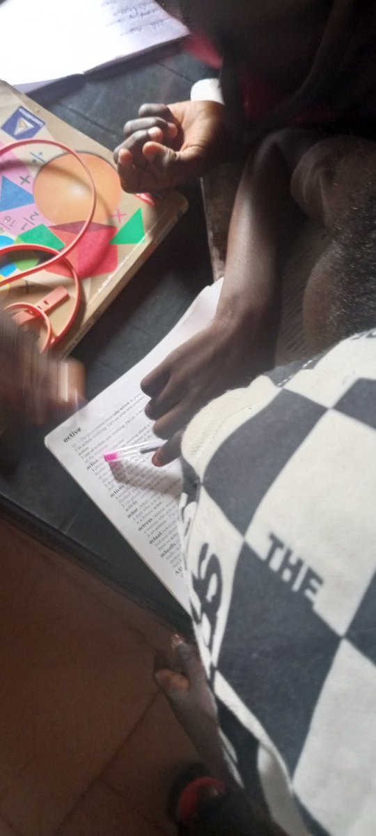 Tope_Orus's tweet image. Today, I taught the pupils how to search for words and their meanings in the dictionary and also introduced them to group work.

#Summerclass