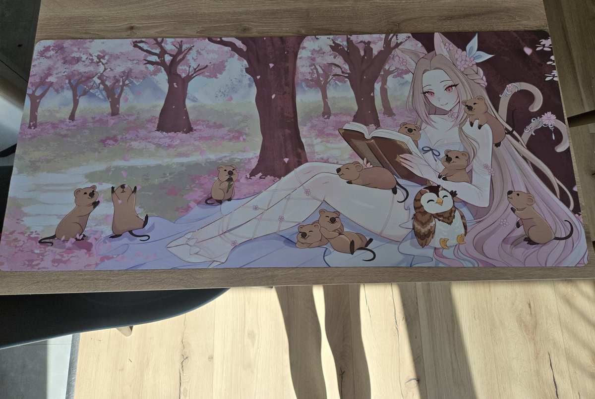 Meine kleine Testbestellung für den zukünftigen Merch ist heute angekommen (っˆ꒳ˆc)💕
Und ahhh ich bin sooo unfassbar glücklich über die Qualität ^_^ 💕
Ich hoffe, es wird euch später genauso sehr gefallen wie mir 🥹