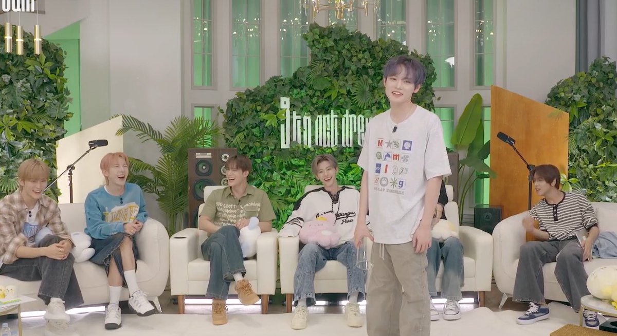 ㅠㅠ모두가천러를귀여워해