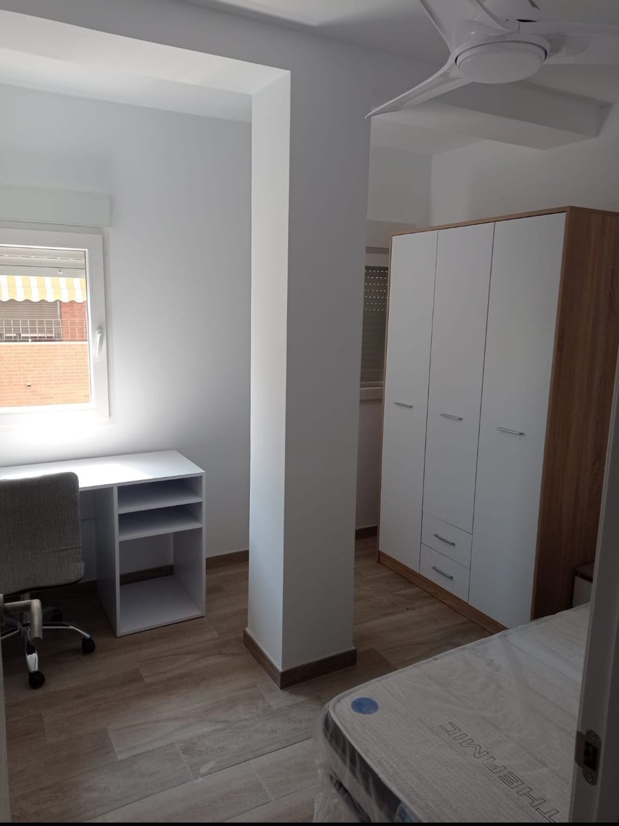 aangelsalinas_'s tweet photo. Habitación disponible para el curso 25/26 en San Vicente del Raspeig  
A 15/20 minutos de la UA andando  
215€ + gastos
Zona tranquila y con supermercados cerca.

Más info por MD o ig: aangelsalinas_ 

#alquiler #UA #Alicante #estudiantes #UniversidadDeAlicante https://t.co/u02MeLKoZ7