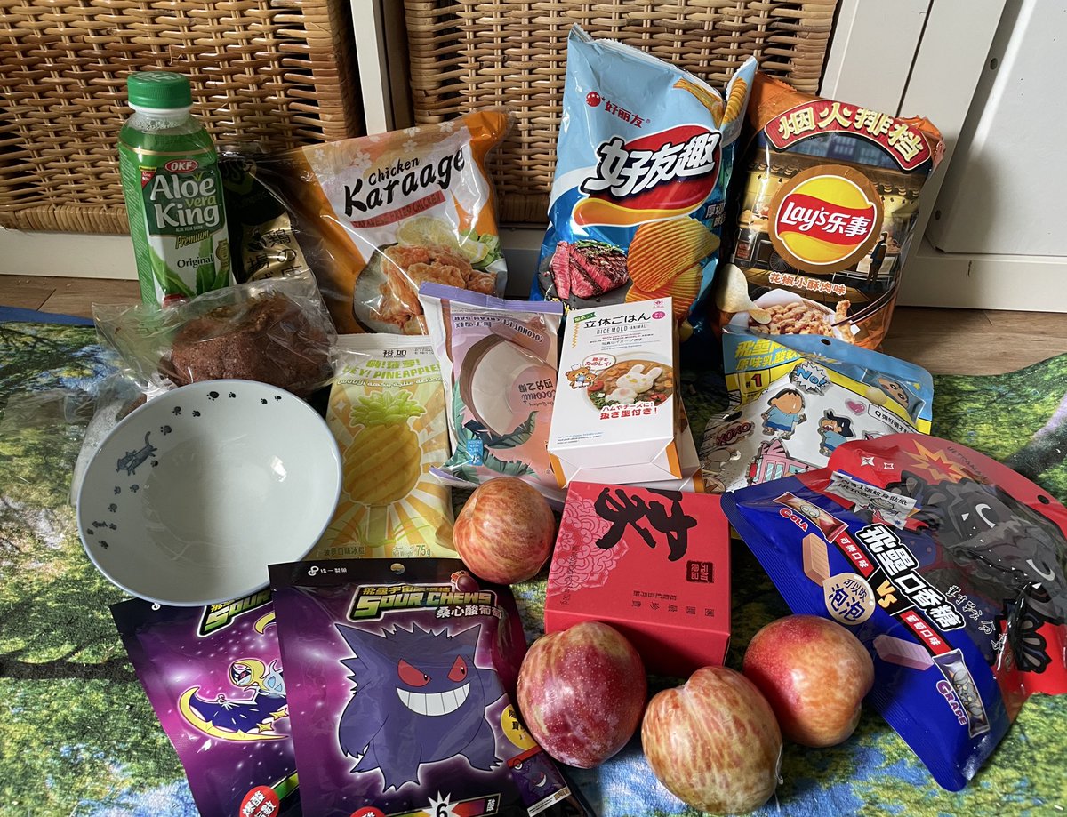 bakuramaus's tweet photo. Endlich fahren Bahnen wieder
Quelle des Stöberns wieder offen 🥰🥰
Bisschen was für Adventskalender gekauft
Mondkuchen sind wieder im Verkauf
Eis aus Werbung von @DoitsuKuroneko
Leckere Pflaumen
#GoAsia https://t.co/m22YrqUMu5