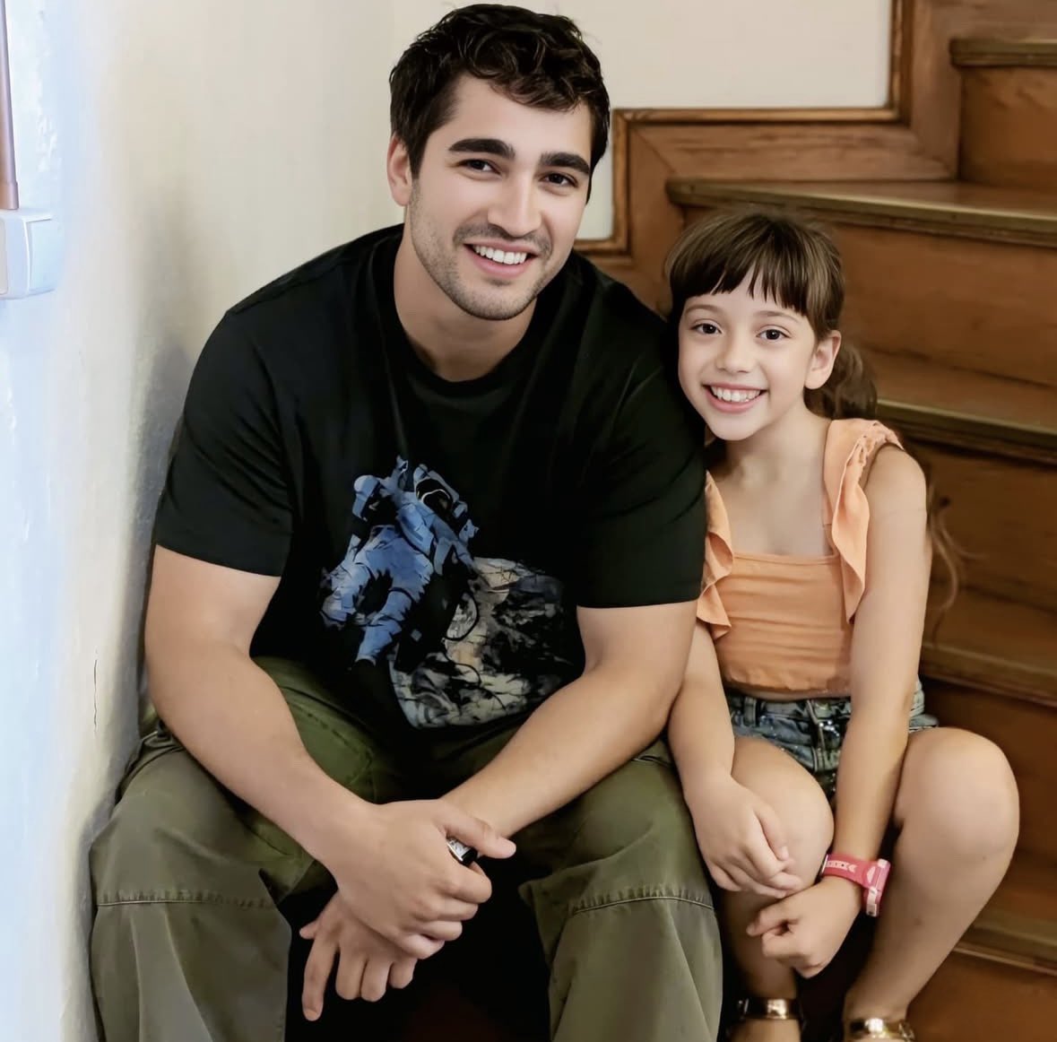 İzlenme oranlarıyla Netflix Global'i sallayan ikili. :)
Mert Ramazan Demir, Ada Erma...
#MetrukAdam