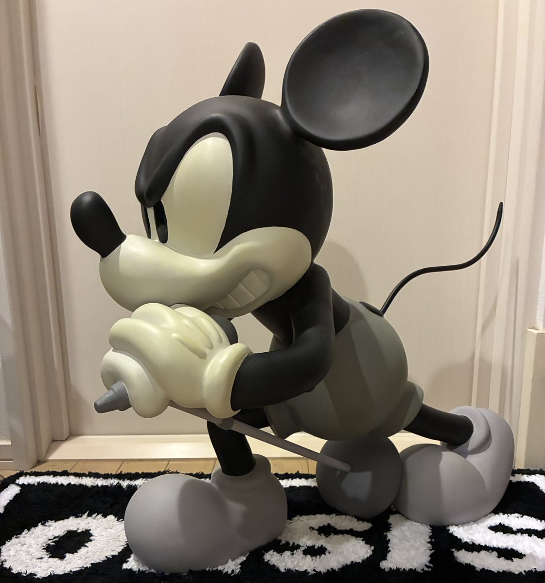 supreme25FWのLookbookより。 Mickey Varsity Jacketのイラストの元