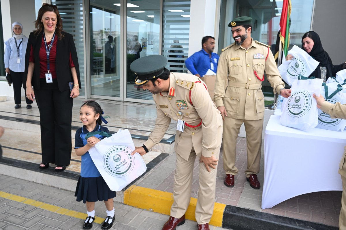 DubaiPoliceHQ's tweet image. #News | Dubai Police congratulate Schools on New Academic Year

Details:
dphq.ae/6019uEmJ

#ADayWithoutAccidents 
#NewAcademicYear