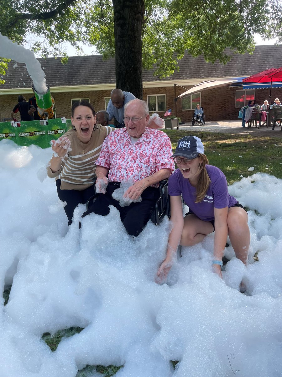 This isn't something you see everyday...

Our River Road community, along with our Child Development Center, participated in a unique intergenerational activity: enjoying a Foam Party together!