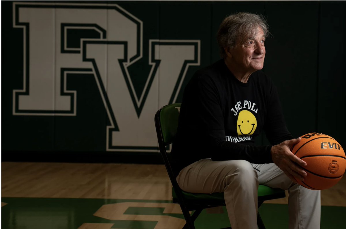 Pascack Valley Soccer (@pv_soccerteam) on Twitter photo Please take the time to read Mr. Sarajian's essay on Coach Jasper as one of the most iconic coaches in Bergen County history. Thank you <a href="/VarsityAces/">Varsity Aces</a> <a href="/PVALLEY_SPORTS/">Pascack Valley Athletics</a>
northjersey.com/story/sports/h… Please take the time to read Mr. Sarajian's essay on Coach Jasper as one of the most iconic coaches in Bergen County history. Thank you <a href="/VarsityAces/">Varsity Aces</a> <a href="/PVALLEY_SPORTS/">Pascack Valley Athletics</a>
northjersey.com/story/sports/h…
