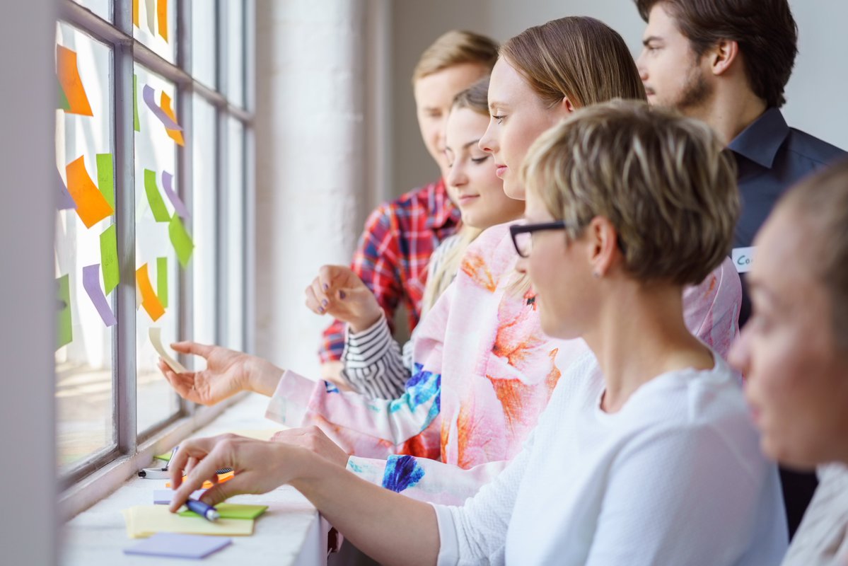 📊Desde #AndalucíaEmprende hemos apoyado la creación de 1.960 #empresas con base en el conocimiento, asesorando a 2.159 universitarios desde el inicio de 2025.  

🔛Más de la mitad impulsadas por mujeres, generando 1.991 empleos.  

📰Noticia bit.ly/45IFgoN

#EmprendeAND