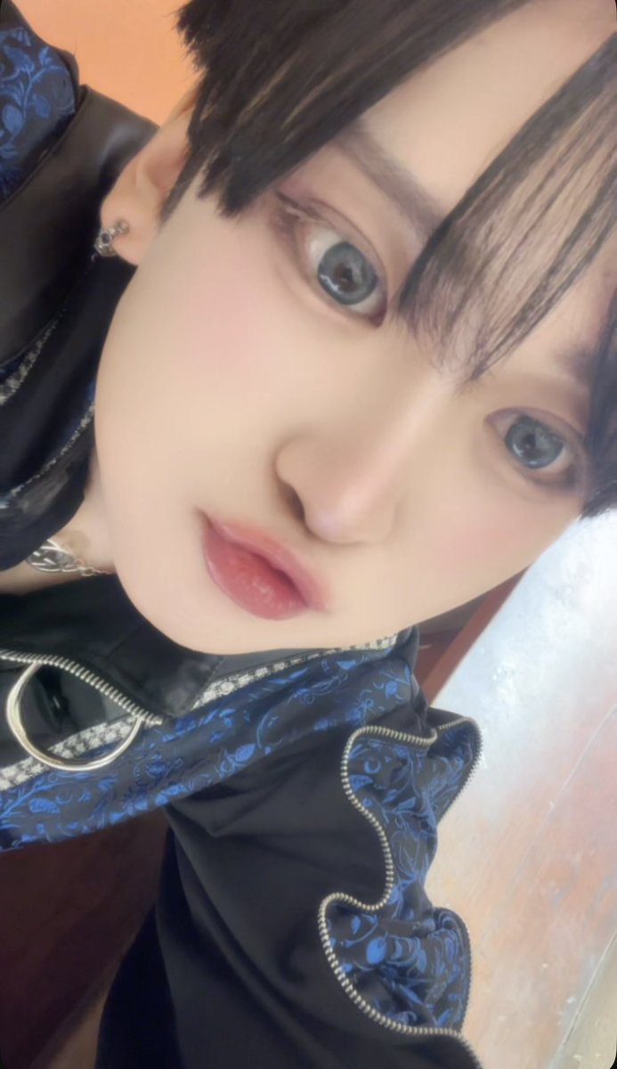 喋りだしたら若槻千夏くらいしゃべるし
笑ったら引き笑いでさんまさんになるよ。