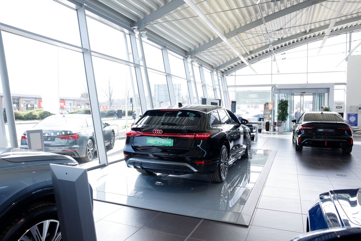 JCMGAudi's tweet photo. Sporty design, outstanding electric performance and classic Avant proportions: meet the new Audi A6 Avant e-tron.

Offering a range of up to 437 miles on a single charge - long range luxury has arrived: https://t.co/469t6EBAbQ https://t.co/QRqwQqOV0s