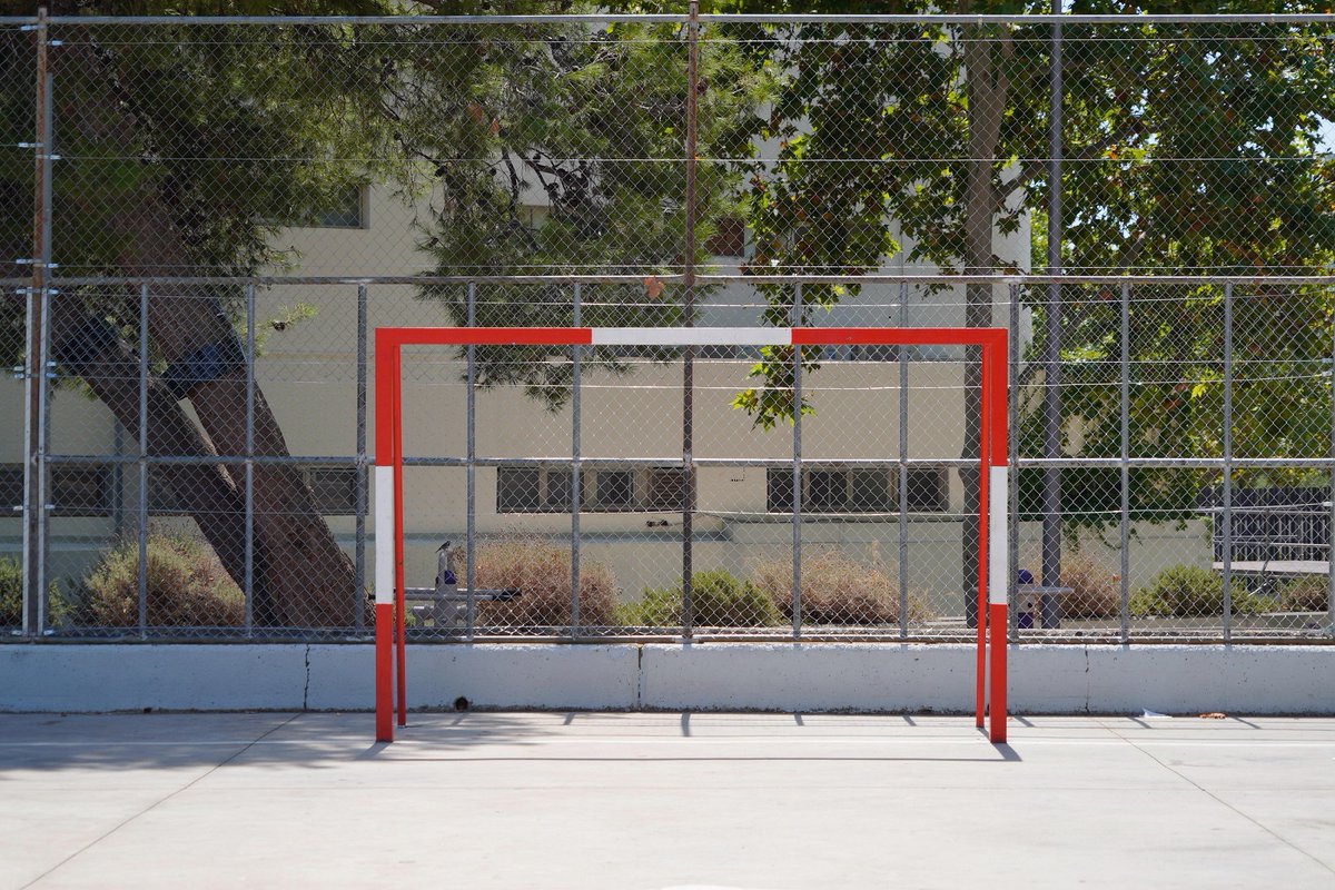 ⚙️ Estiu de millores als espais esportius municipals!
🔧 A Son Hugo, nova impermeabilització de la coberta 
📊 Renovam els marcadors electrònics a 4 camps de futbol
⚽ Nou tancament a la pista de Son Roca
🧽 Neteja de pintades i adequació a pistes d’ús lliure