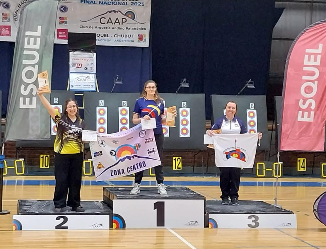 Barebow_val's tweet photo. El pasado 16 y 17 de agosto se realizó la final nacional de sala, en la que quedé 1ra en clasificación con 478pts y me logré consagrar subcampeona nacional en la categoría raso 🏹 https://t.co/Ryzj9nChX2