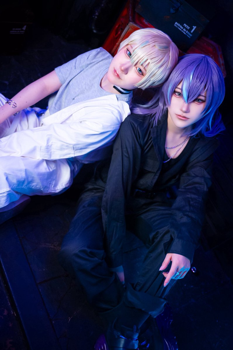 cos.🐝🤣,🐙🌟
・
・二人の動物がいるだけ
・
📷＠nanapachi622