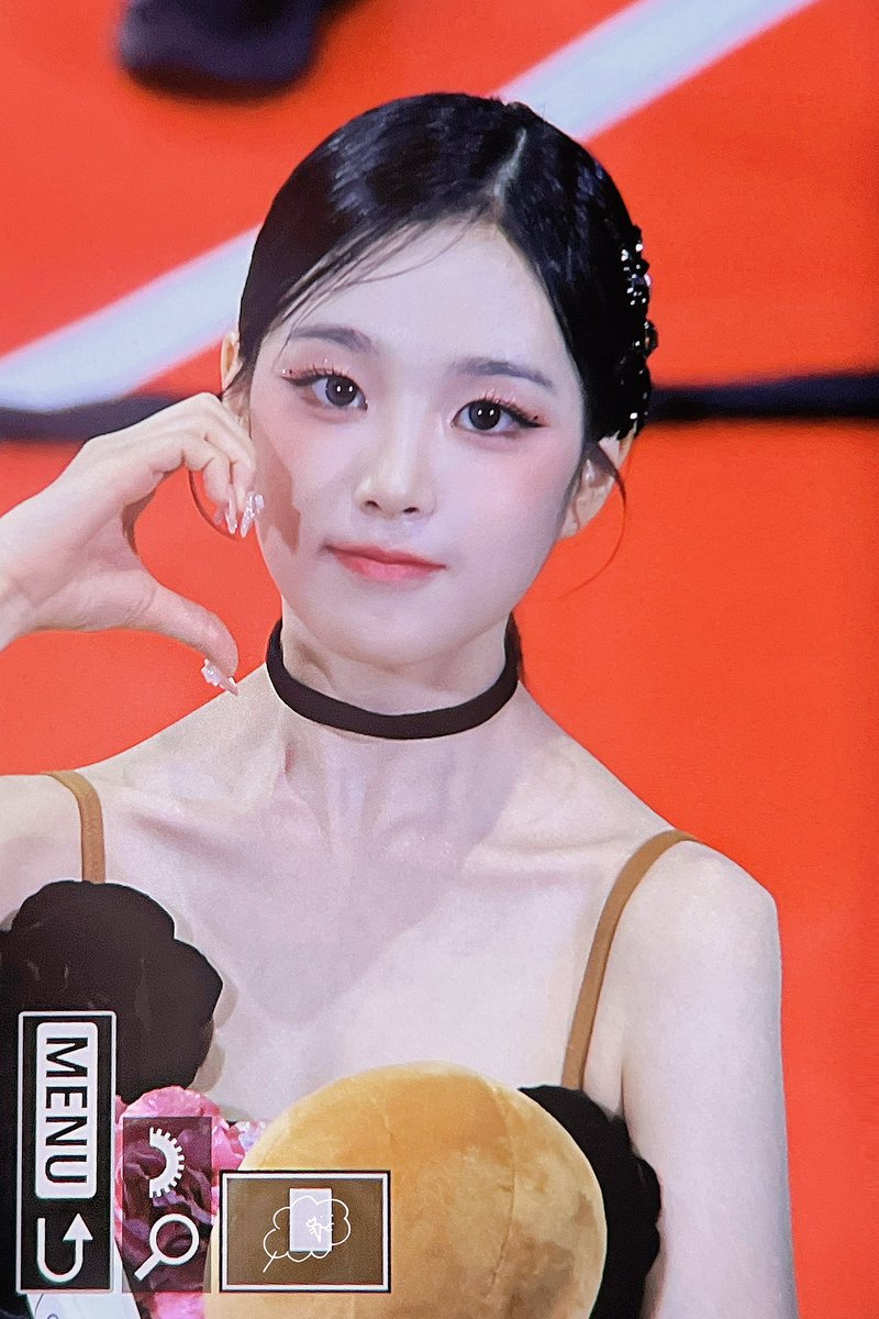 wavv57's tweet photo. 250825 pre 

ㅅㄱㅅㄱ🫳🏻🫳🏻

#tripleS #트리플에스
#지연 #JiYeon #지서연 https://t.co/FMokDBDQI1