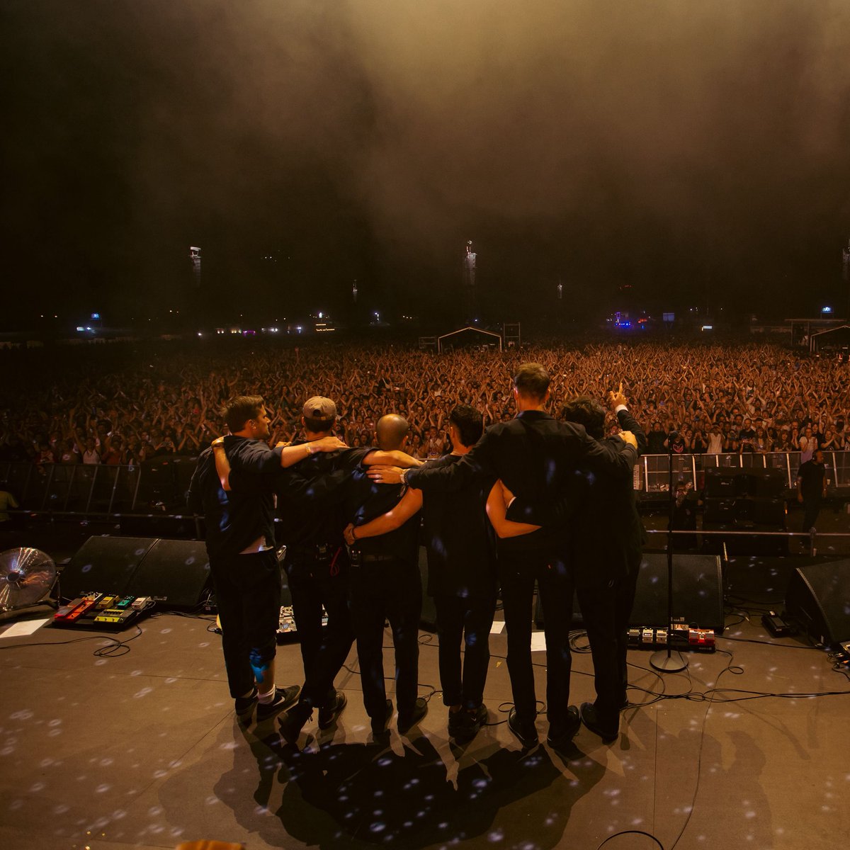 All Points East 24.08.25

One of the most special nights of our lives. 

Thank you ❤️