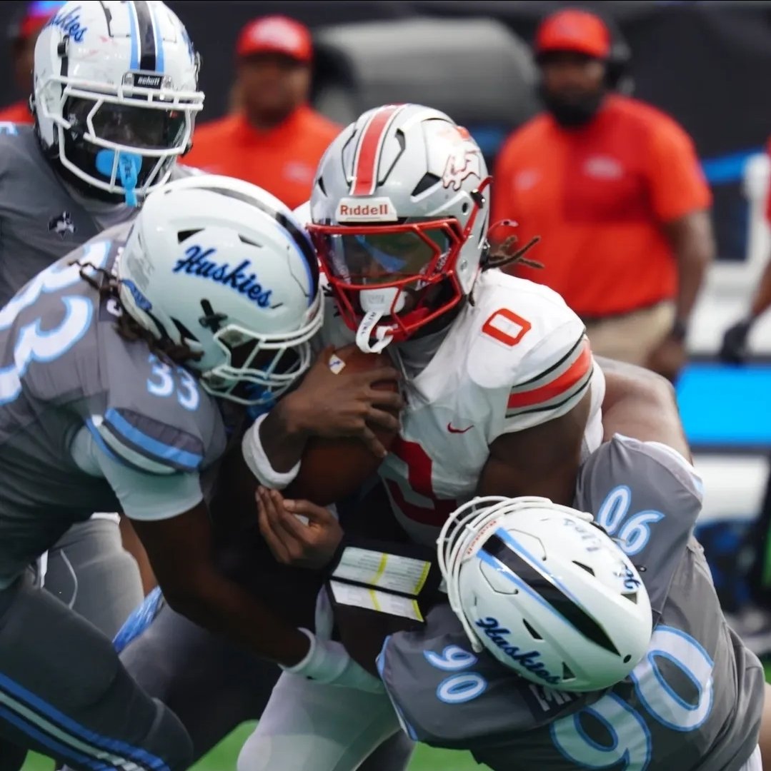 1-0...Back to work today! #IndyOnTheClock <a href="/HoughFB/">Hough Football</a> <a href="/SC_DBGROUP/">SC DB's</a> <a href="/pepman704/">Matt Morrow</a> <a href="/NCHSBlueSheet/">North Carolina HS Football Recruiting Blue Sheet</a> <a href="/PrepRedzoneNC/">Prep Redzone North Carolina</a> <a href="/sixstarfootball/">Six Star Football | PLUS+</a> #HoughWayOrNoWay #HOUGHWAY