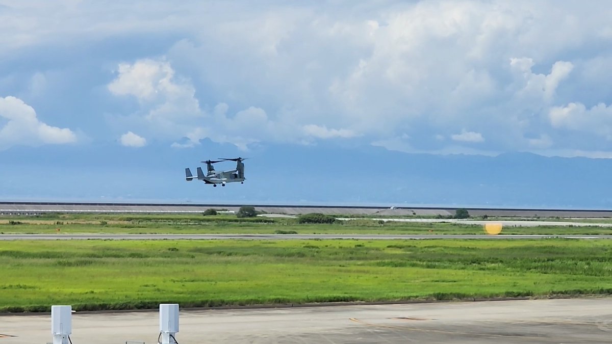XROSEJP's tweet photo. 九州佐賀国際空港
佐賀空港
KYUSHU-SAGA INTERNATIONAL AIRPORT
#HSG
Bell Boeing V-22 #Osprey
#オスプレイ
#ミサゴ
#ANA
#Tway Air https://t.co/80CMeUnxYM