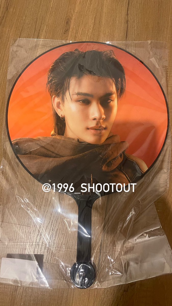 พัดครบรอบ น้องไทย 590 ไม่เคยแกะใช้คับ

 #ตลาดนัดbus