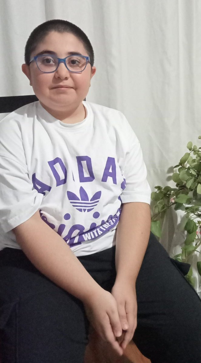 Tutun ellerimden beni yalnız bırakmayın. Yaşamak istiyorum ☘️