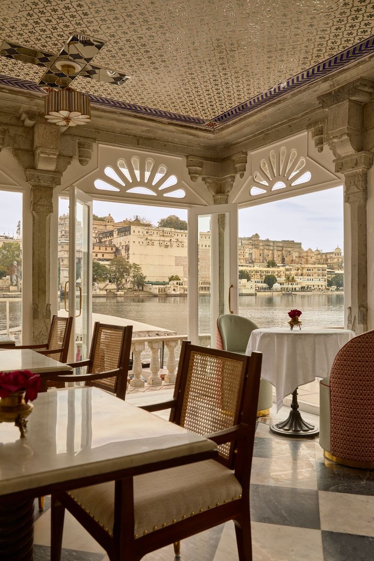 𖤓 (@vigraharaja) on Twitter photo 